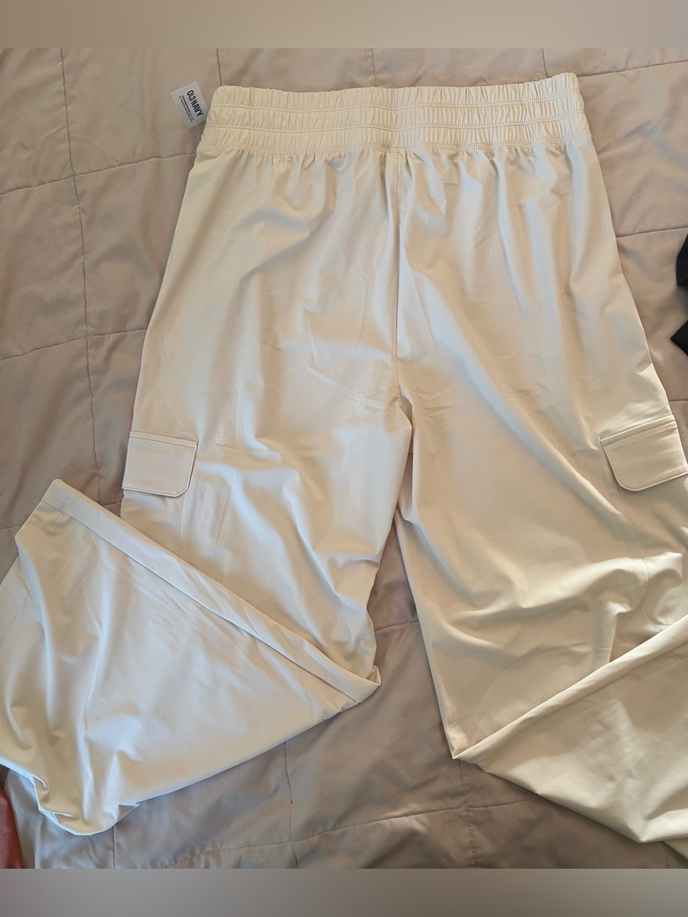 Old Navy Cream Women's Cargo Track Pants NWT